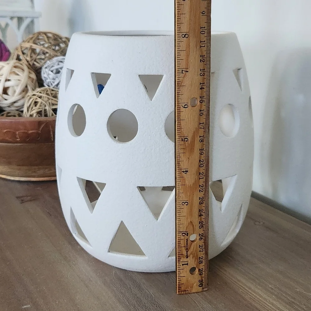 🏠 Hobby Lobby White Ceramic Geometric Vase – Mirage Collection Elegant Ambiance